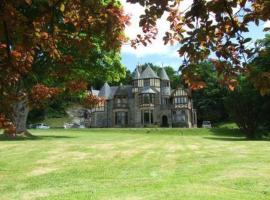 Knockderry House, hotelli kohteessa Cove