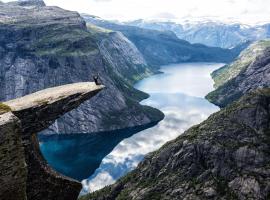 Trolltunga/Folgefonna Camp house, hotell i Jondal