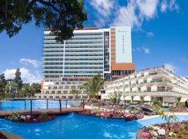 Pestana Carlton Madeira Ocean Resort Hotel, hotel sa Funchal