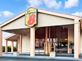 Super 8 by Wyndham Kissimmee/Maingate/Orlando Area