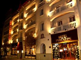 Hotel Pyrénées: Andorra la Vella şehrinde bir otel