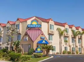 Days Inn by Wyndham Carlsbad