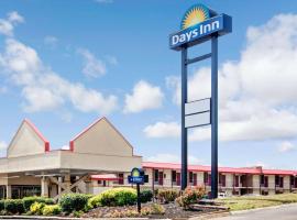 Days Inn by Wyndham Knoxville West, hotel near McGhee Tyson Airport - TYS, Knoxville