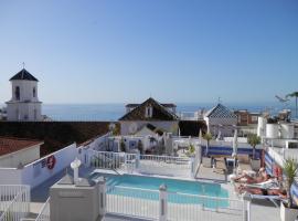 Hotel Puerta del Mar - Adults Recommended, hotel sa Nerja