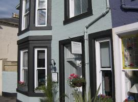 ByTheSea Guest House, hotel u gradu 'Ayr'