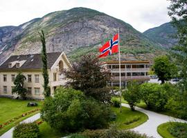 Lindstrøm Hotel, hotell på Lærdalsøyri