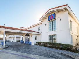 Motel 6-Grand Prairie, TX - Interstate 30, hotel in Grand Prairie