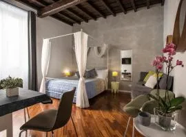 Apartment Near Trevi Fountain