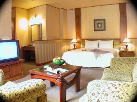 Park Motel, Hotel in Chiayi