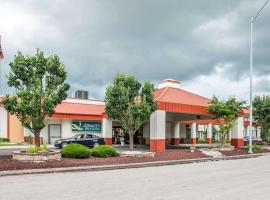 Quality Inn & Suites Kansas City I-435N Near Sports Complex, hotel in Kansas City