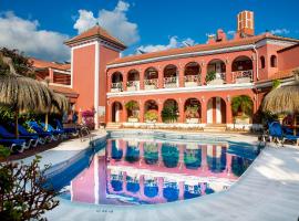 Los Arcos, hotel in Nerja