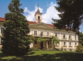 HOTEL DVORAC BEŽANEC, hotel u gradu 'Valentinovo'