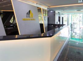 Higher Hotel – hotel w mieście Bandar Seri Begawan