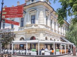 Hotel Grand Hedonist, отель в городе Панчево