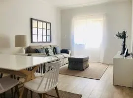 Moderno apartamento, central e confortável