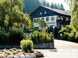 Landhotel Bayerwald, hotel din Grafling