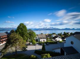 Molde Vandrerhjem Hostel, hotel u gradu Molde