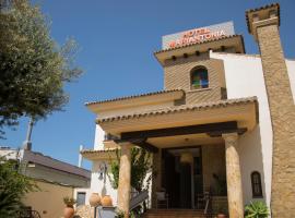 Hotel Mariantonia, hotel in Chiclana de la Frontera