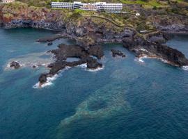 Caloura Hotel Resort, hotel sa Caloura