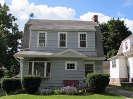 Whirlpool Cottage, lemmikloomasõbralik hotell sihtkohas Niagara Falls