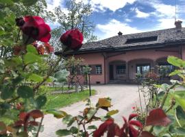 Villa Bonelli Bed & Fest, hotel in Savigliano