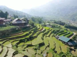 Indigo Snail Boutique Hmong Homestay