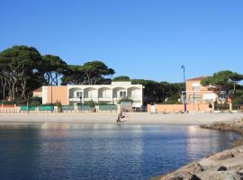 Les Stoechades, hotel  v blízkosti letiska Toulon - Hyeres Airport - TLN