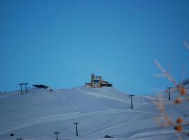 Tana Della Volpe: Sestriere şehrinde bir otel