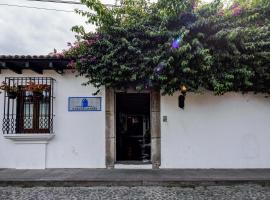 Casa Encantada by Porta Hotels, hótel í Antigua Guatemala