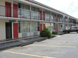 Budget Inn, hotel near McGhee Tyson Airport - TYS, 