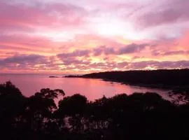 THE LOFT @ Bay of Fires Seascape