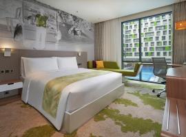 Holiday Inn & Suites Saigon Airport, an IHG Hotel, hotel in Ho Chi Minh City