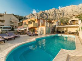 Apartments Maša, hotel sa Makarska