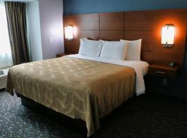 Quality Inn & Suites Watertown Fort Drum, hotel din Calcium