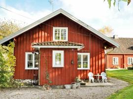 8 person holiday home in Varg n, hotel a Västra Tunhem