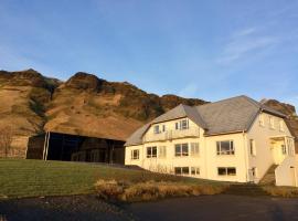 Guesthouse Carina, habitació en una casa particular a Vík