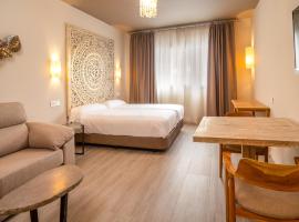 Apartamentos Sevilla Este by QHotels, hotel malapit sa Seville Airport - SVQ, 