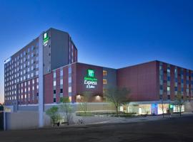 Holiday Inn Express Hotel & Suites Austin Downtown - University, an IHG Hotel, готель в районі Downtown Austin, у місті Остін