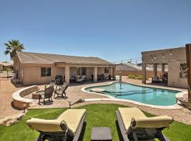 Lake Havasu Home with Private Pool, Patio and Grill!, hotel en Lake Havasu City