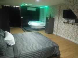 GW guesthouse, hotel en Pattaya central