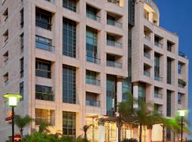 Crowne Plaza Haifa, an IHG Hotel、ハイファのホテル