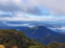 Off The Beaten Trail Acc & Bike Tours, villa a Murchison