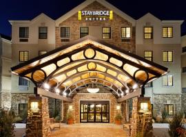 Staybridge Suites Dearborn, an IHG Hotel, hotel Dearbornban