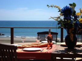 Le Grand Large Bord de Mer Hotel & Appartements, hotel en Palavas-les-Flots