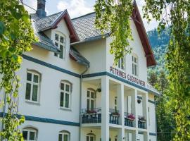 Petrines Gjestgiveri, hotel u gradu Norddal