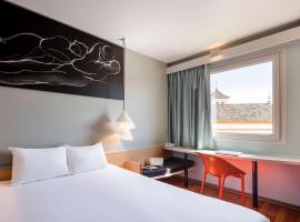 Ibis Sevilla, hotel malapit sa Seville Airport - SVQ, 