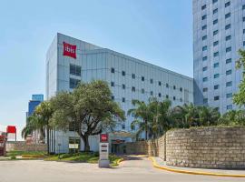 Ibis Monterrey Valle, khách sạn ở Monterrey