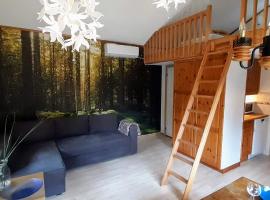 Comfortable Cottage at Scenic Lake, hotell nära Landvetter flygplats - GOT, 