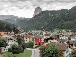 Casa al Sole, hotel sa Ortisei