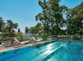 ROEWERS Privathotel & Spa – hotel w mieście Sellin